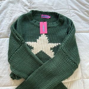 EDIKTED Mega Star Cropped Sweater